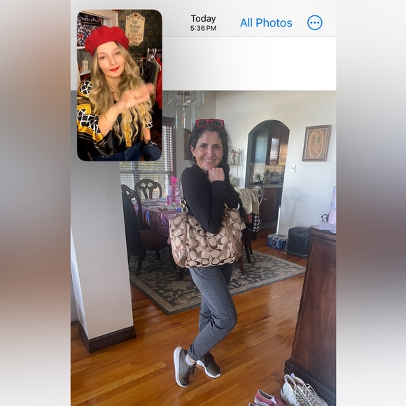 Meet your Posher, Hope - Picture 15 of 15